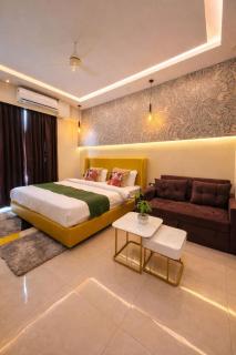 Pratap Living Luxe Studio Stays - Omaxe Hazratganj - 1