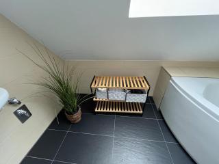 Modernes Loft mit Holzbalken und Charme - 3