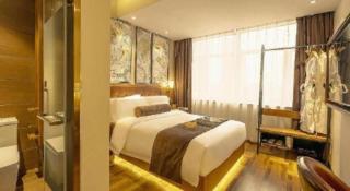 James Joyce Coffetel Shenyang North Railway Station Qishan Road Metro Station - 3