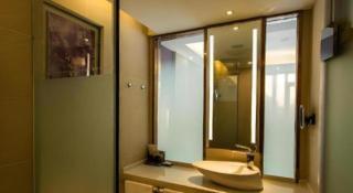 Xana Hotelle Shenyang Zhongshan Plaza the Affiliated First Hospital of China Medical University - 1