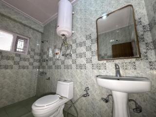 New Shimla Place with Mountain View - 2