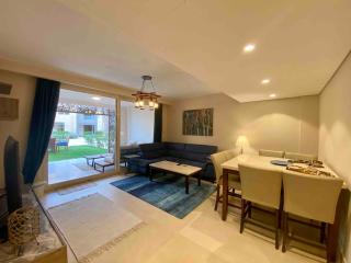 Two-bedroom apartment, ground floor, overlooking the sea - 1