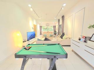 18Pax PJ SS2 Bungalow House, SEK14, 1min to Hospital Picaso, 5 mins to Sheraton PJ, 5km to MidValley - 1