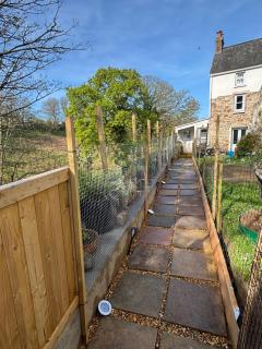 The Guest Room at Champs Cottage - 5
