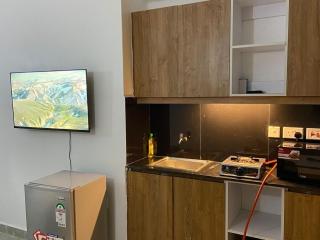 Studio, Roysambu - 0