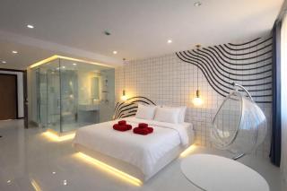 1 BR Studio with Ambient Glow, UTD 611 - 0