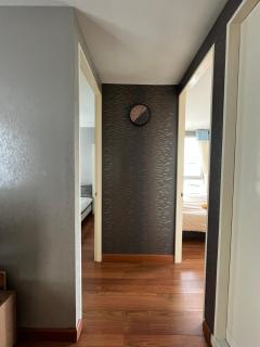 Modern Homely Two Bed Two Bath Condo Perfect View, Pool, & Gym - 9