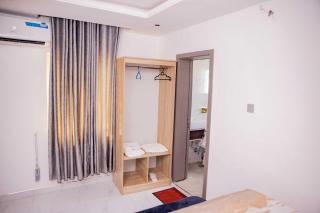 Dee Rocket Hotel & Lounge - 8