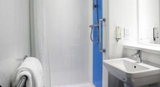 Travelodge Aberdeen Central - 1