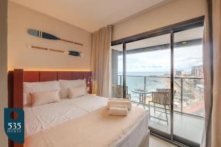 Desperte na Barra com vista ampla para a praia - 6