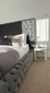 Comfortable room ,complimentary kitchen,5 min to the beach and O2 academy - 7