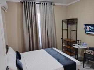 Luna Plaza Hotel - 3