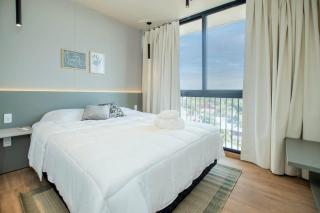 Luxury Retreat Modern 1BR Pool and Gym 704 - 9