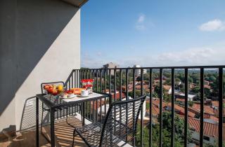 Luxury Retreat Modern 1BR Pool and Gym 704 - 7