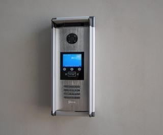 Urban Oasis Stylish 1BR Pool BBQ Free Parking - 4