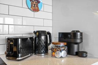 Walk to Melb Uni Hospital CBD Free Parking - 2