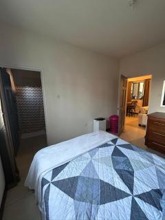 Cozy Apartment in St Patricks - 1