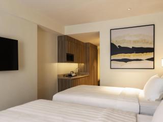 Novotel Suites Manila at Acqua - 3