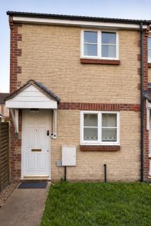 Shaftesbury 2-Bed House with Parking - 2