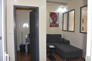 Dakar apartment, 24-hour security guard, air conditioning & Wi-Fi - 7