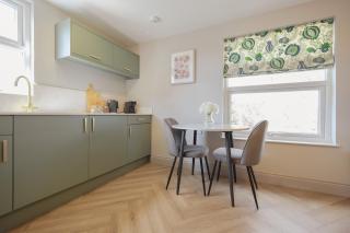 The Riverview Apartment - City Retreat - 8