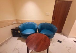 Hotel Ananta Vilas - 4