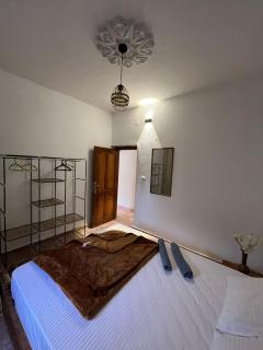 Sina Houses-Deluxe 2 bedroom Apartment - 9