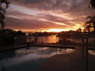 Waterfront Retreat - Pontoon Pool and Cinema - 1