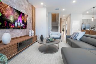 Disney Private Pool Game Room Themed Bedrooms. Book Now PG20 - 2