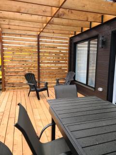 Dahlia #1 - Spa & Pets - 7