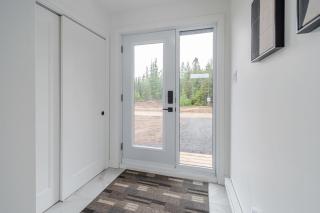 Dahlia #1 - Spa & Pets - 5