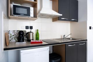 La Halte Métisse- Une escale sur l'ile Intense avec Varangue, parking, clim, proche aéroport et CHU - 2