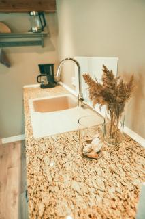 Ugenert sommerhus ved skoven med spabad og sauna - 8