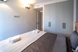 Luxury Penthouse apartment by the beach w parking - 9