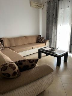 Cozy Seaside Apartment - 7