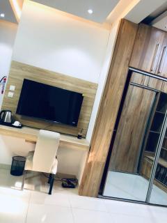 360 apartment 301 - 4