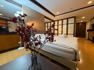 Top sukhumvit 13 near bts nana gym, pool Netflix - 4