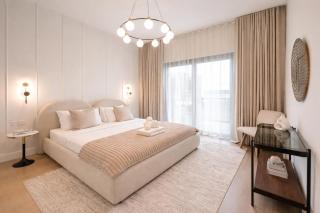 Newly Renovated Terrace 1BR Burj Skyline Views - 7