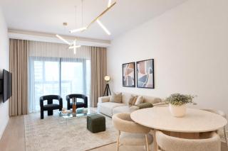 Newly Renovated Terrace 1BR Burj Skyline Views - 9