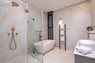 רויאל בוטיק טווינס 2 - 1