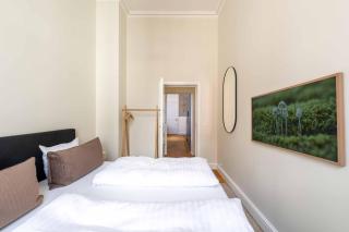 Modern Luxury 4BR Home near King's Garden - 5