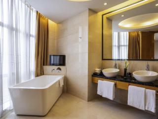 Pullman Foshan Shunde-Canton Fair Phase I Shuttle at an extra RMB100 per person daily - 9