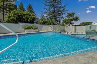 Breathtaking Coastal Views - Steps to the Beach - 4