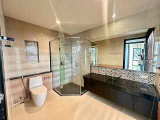 Modern 3BR Private Pool Villa with Parking | Wi-Fi - 6