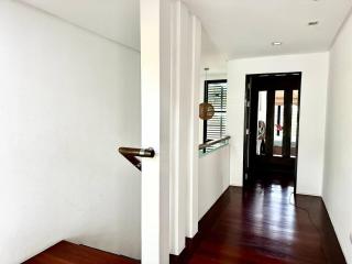 Modern 3BR Private Pool Villa with Parking | Wi-Fi - 5