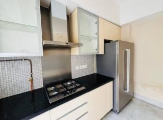 Luxurious 2-Bedroom Apartment with Shared Pool in Gurugram - 6