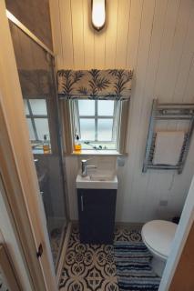 Shepherd's Hut - Jasmine - 4