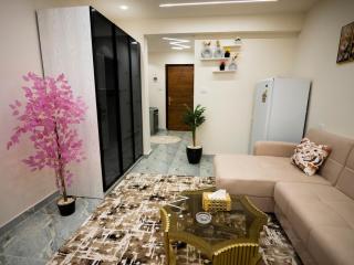 Brand New Studio 2 Beds - 3