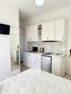 Eleni Guest House - 7