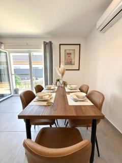 Local-Lux Garden Residence A- 2 Bedrooms-Terrace - 2